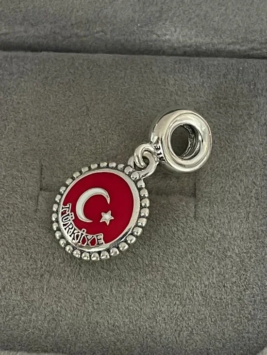 Pandora TÜRKiYE Flag Exclusive Charm Pendant - Picture 3 of 4